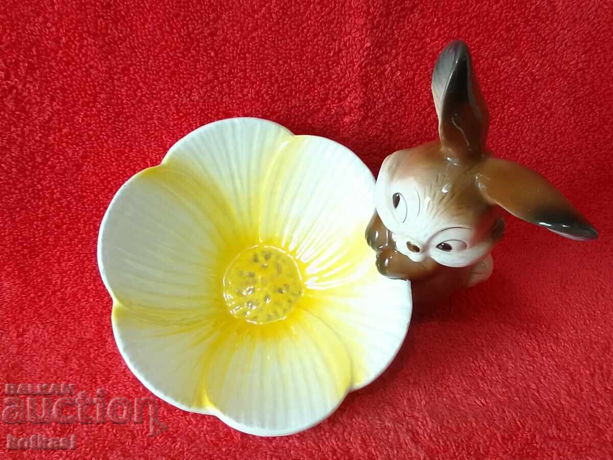Παλιά πορσελάνινη φιγούρα Γερμανία Goebel Κουνέλι με λουλούδι - 5 Παλιά πορσελάνινη φιγούρα Γερμανία Goebel Κουνέλι με λουλούδι - 5