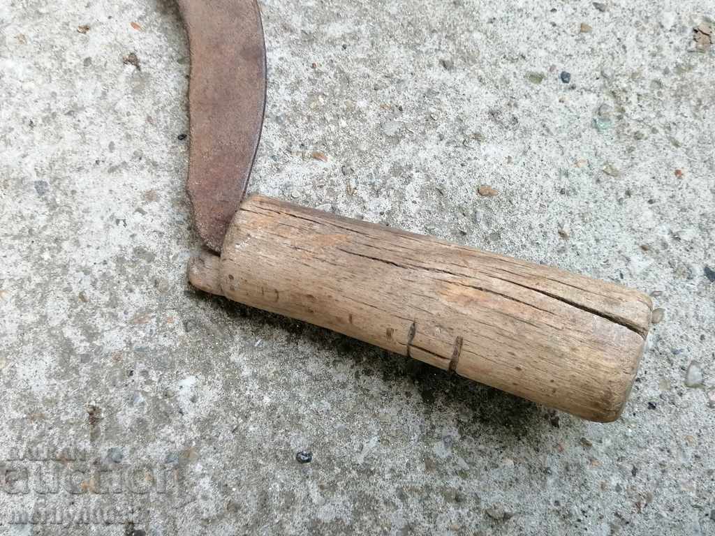 Delivery of Old sickle, blade, wrought iron