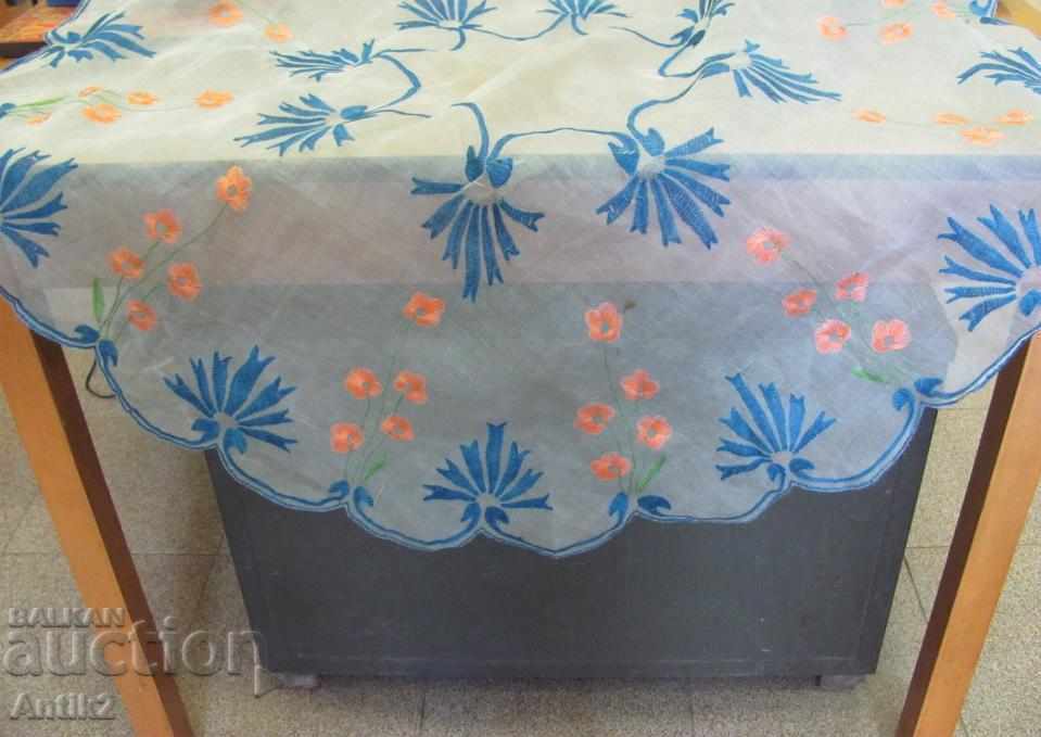 Auction  20 Boxes, Silk Tablecloth