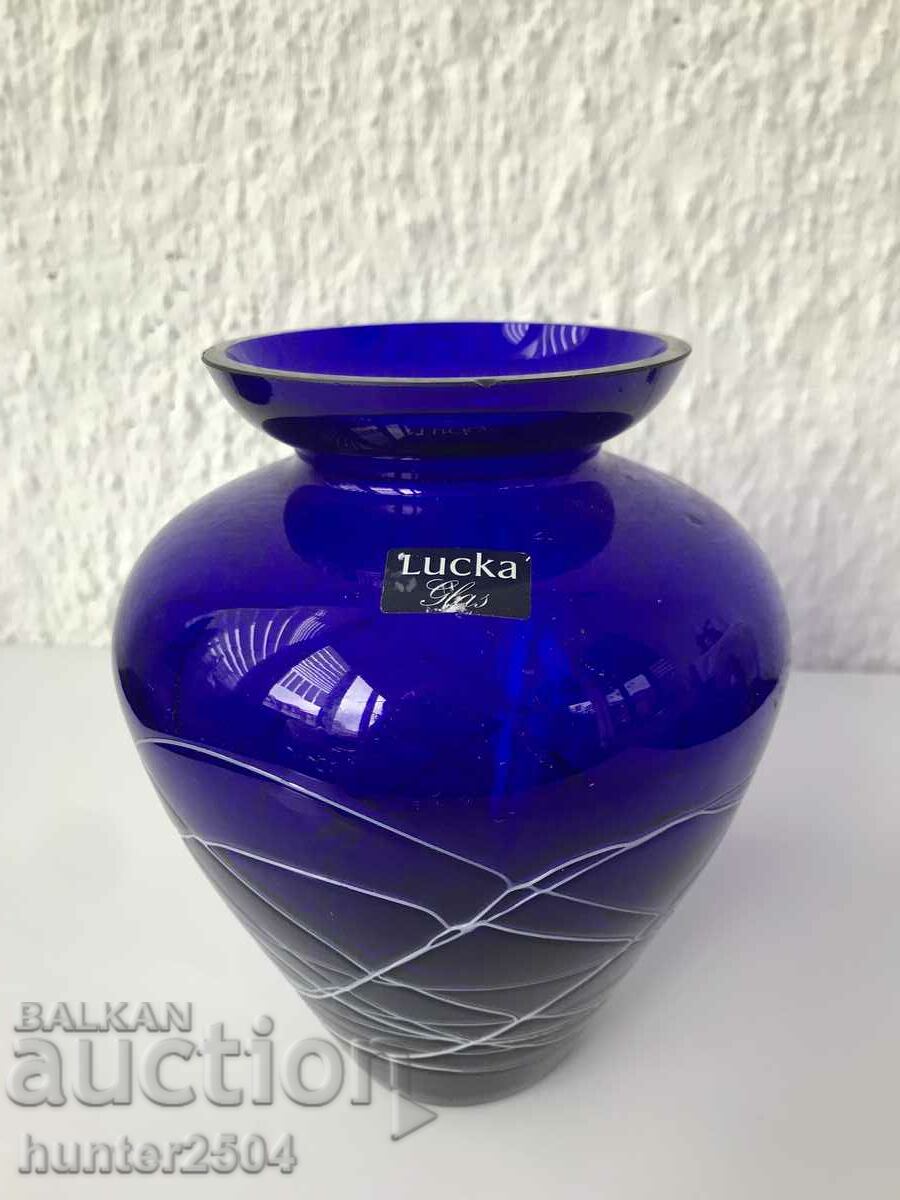 Vaza, sticla subtire albastru cobalt, inaltime 18 cm.