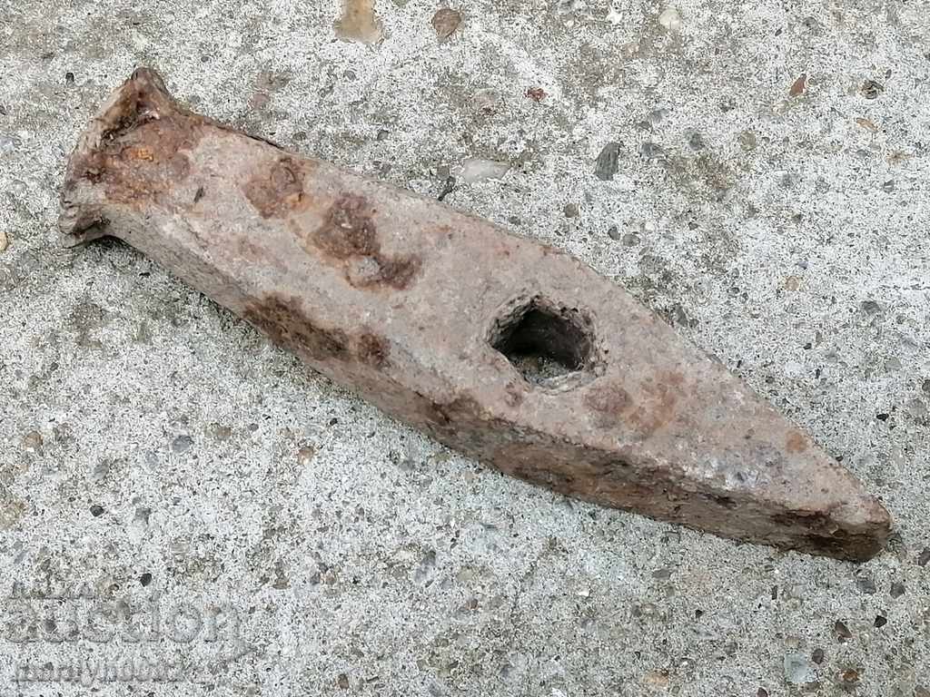 Very old hammer for cut stone over 100 years, wrought iron - 6 Very old hammer for cut stone over 100 years, wrought iron - 6