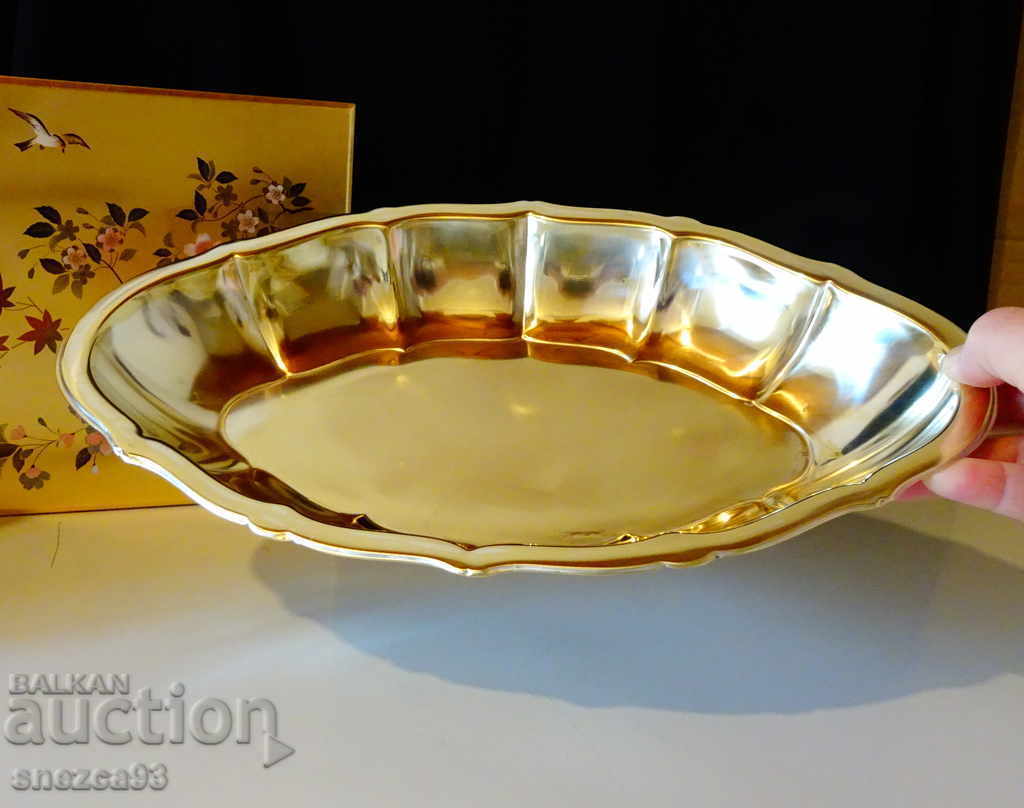 Auction  Bronze vessel, fruit bowl 31 cm., Wolff