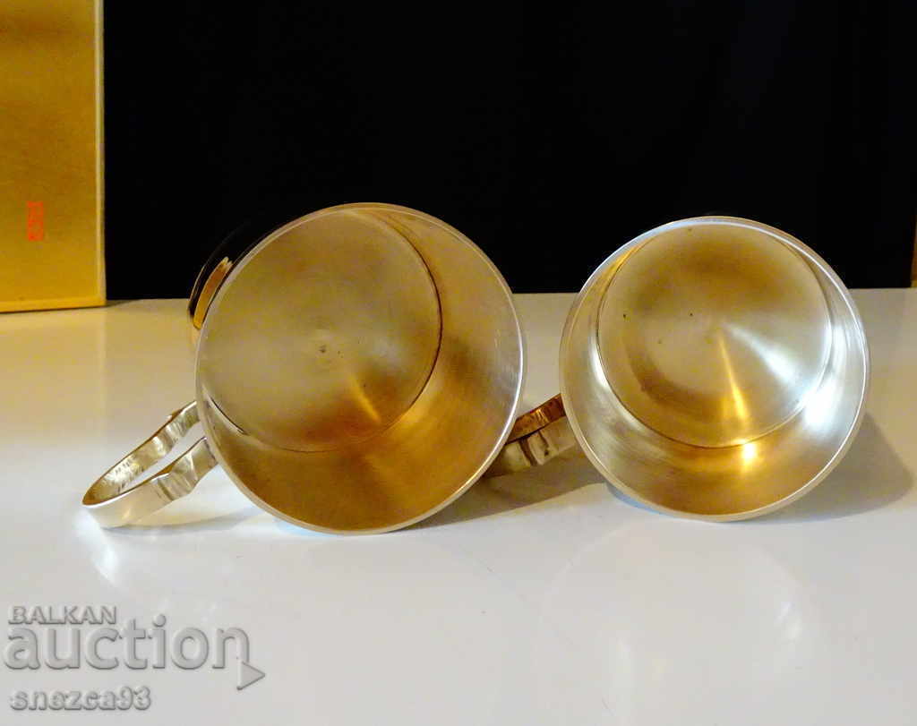 Delivery of Massive German bronze cups, 2 pieces