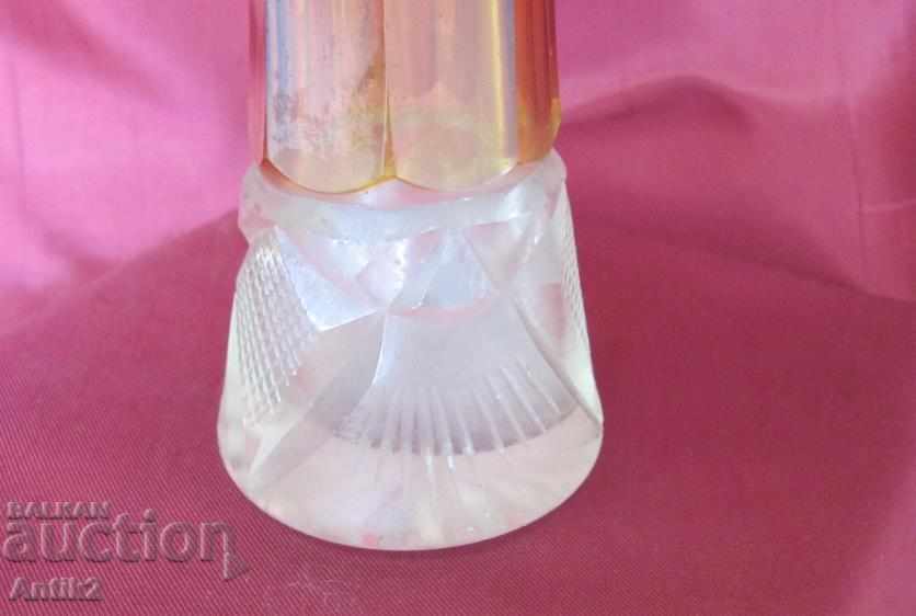 Delivery of 30s Art Deco Crystal Vase Delivery of 30s Art Deco Crystal Vase