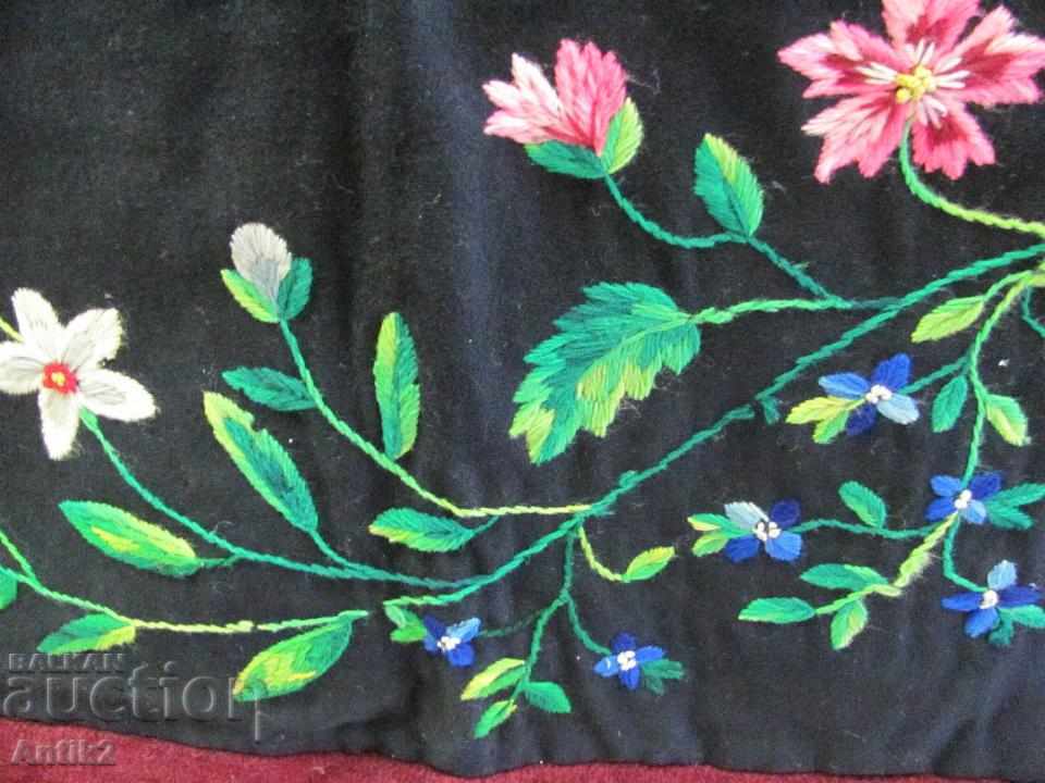 19th century Hand embroidered Tablecloth, Shalte - 5 19th century Hand embroidered Tablecloth, Shalte - 5
