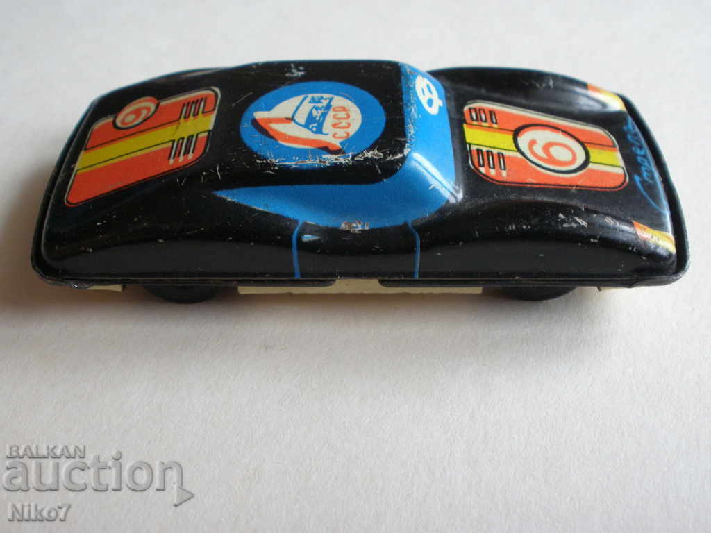 Cărucior vechi de metal din Sotsa, URSS.