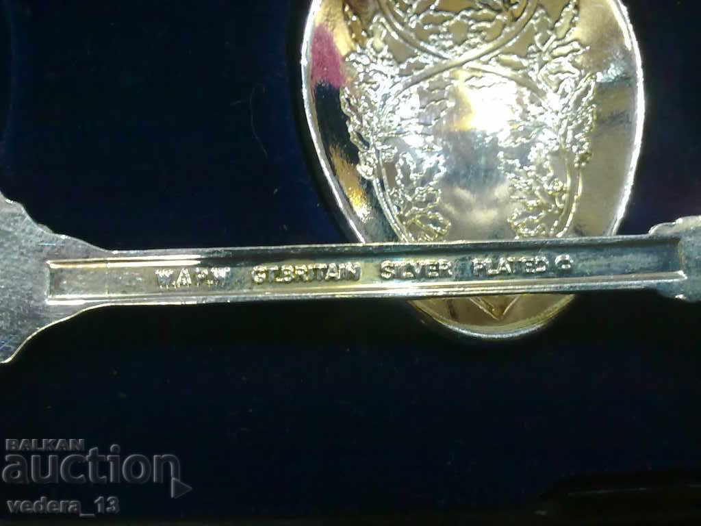 Delivery of COLLECTION SILVER ENGLISH SPOONS Delivery of COLLECTION SILVER ENGLISH SPOONS