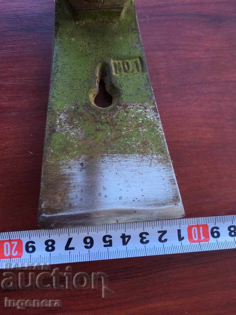 TESLA BIG TOOL MARKIRAN cu preț 13.99 BGN | € 7.15 TESLA BIG TOOL MARKIRAN cu preț 13.99 BGN | € 7.15