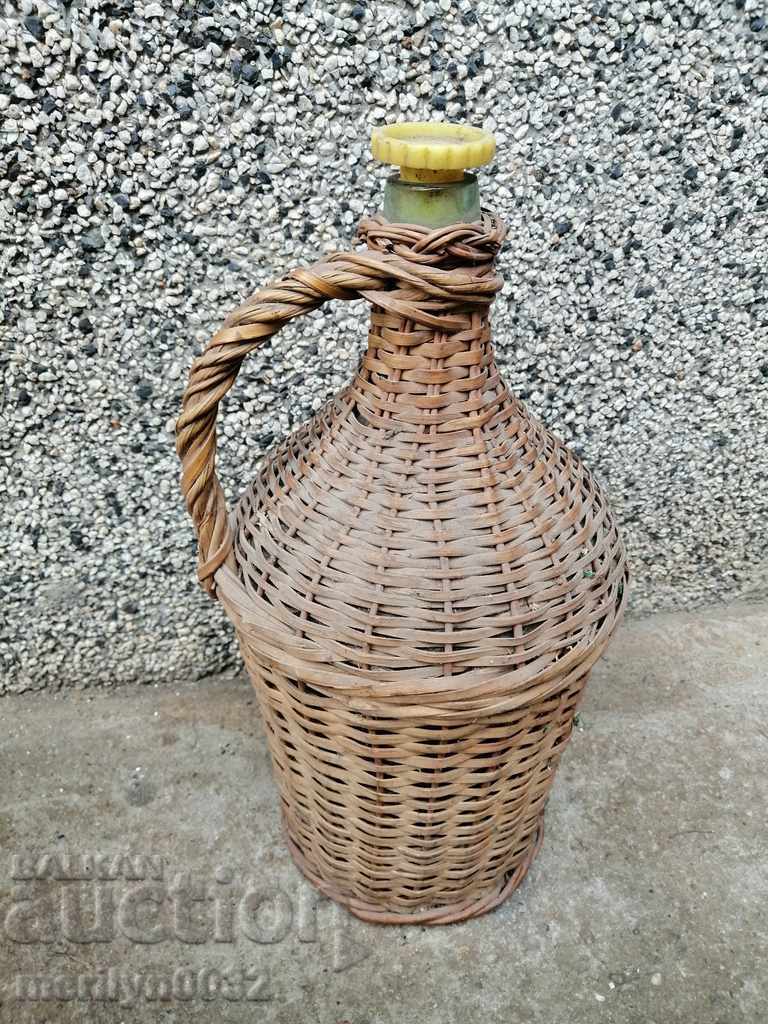 An old wallet, a bottle, a bottle - 7 An old wallet, a bottle, a bottle - 7