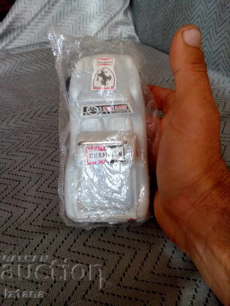 Old car, stroller - 6