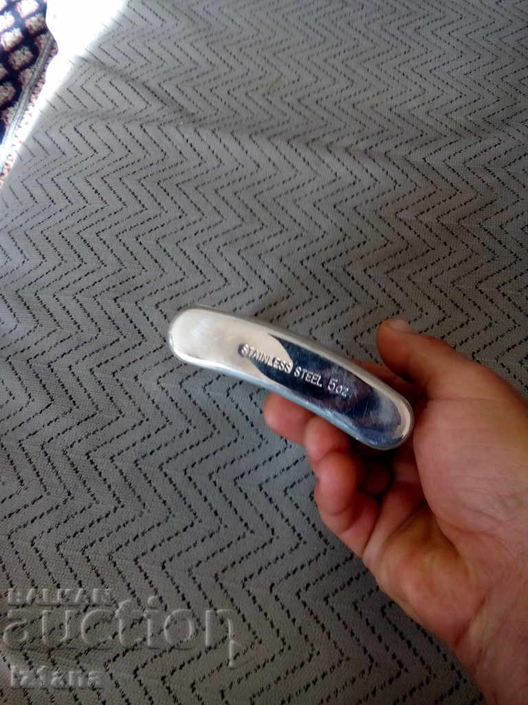 Delivery of Jonnie Walker Pocket Flask Delivery of Jonnie Walker Pocket Flask