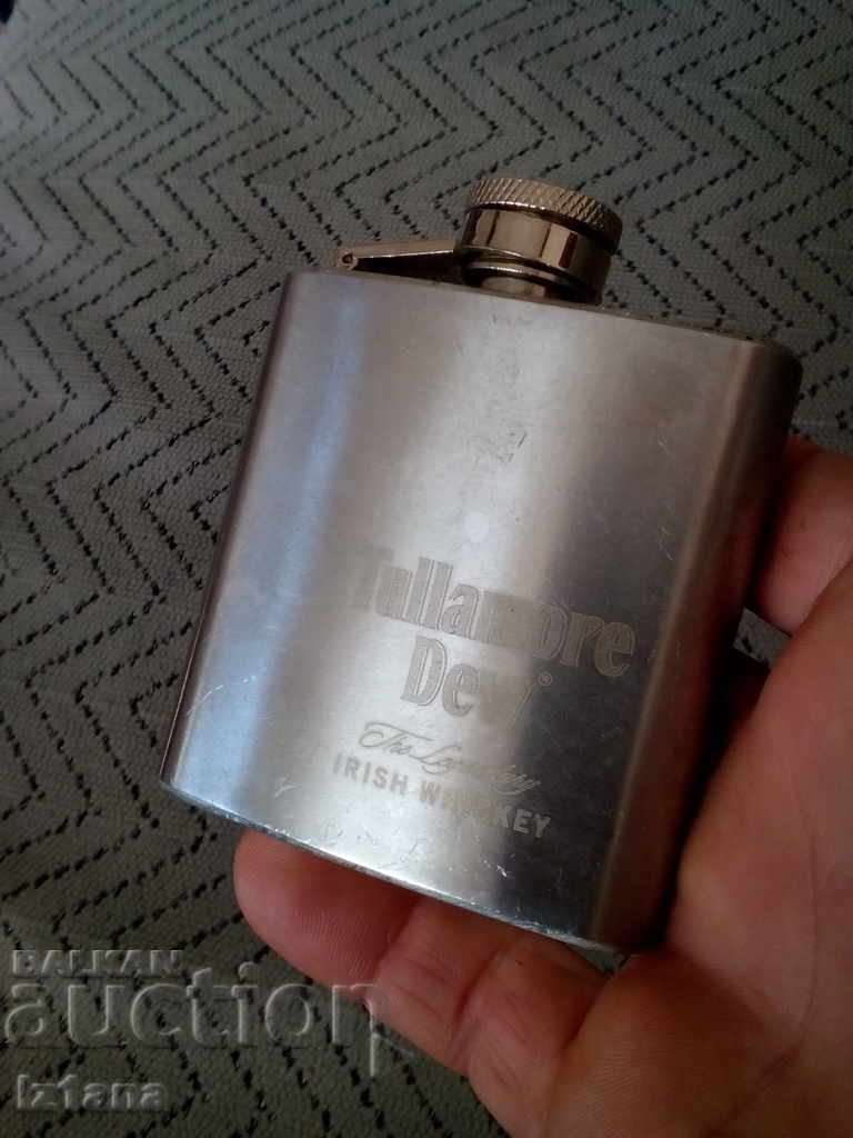 Pocket flask Tulamore Dew with price 15.00 BGN | € 7.67 Pocket flask Tulamore Dew with price 15.00 BGN | € 7.67