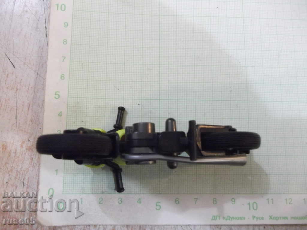 Motor - 11 - 6 Motor - 11 - 6