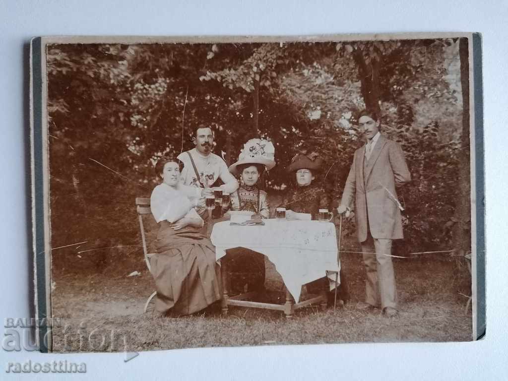 Photo cardboard portrait beer mug orders