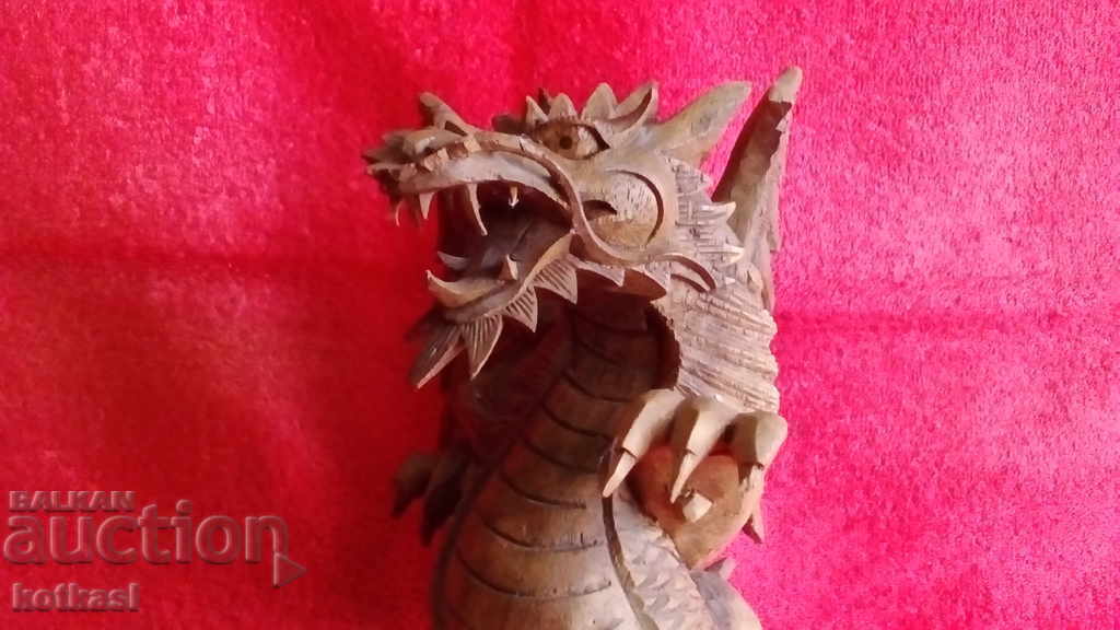 Παλιά φιγούρα σκαλίσματος δράκων με τιμή 285.50 BGN | € 145.97 Παλιά φιγούρα σκαλίσματος δράκων με τιμή 285.50 BGN | € 145.97