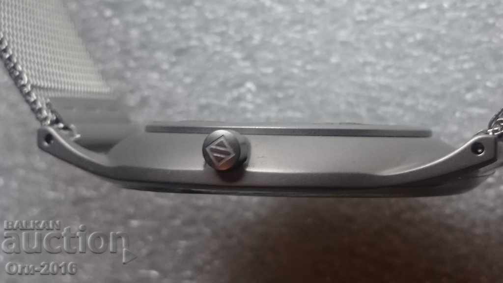 Clock ALPHA SAPHIR - 7 Clock ALPHA SAPHIR - 7