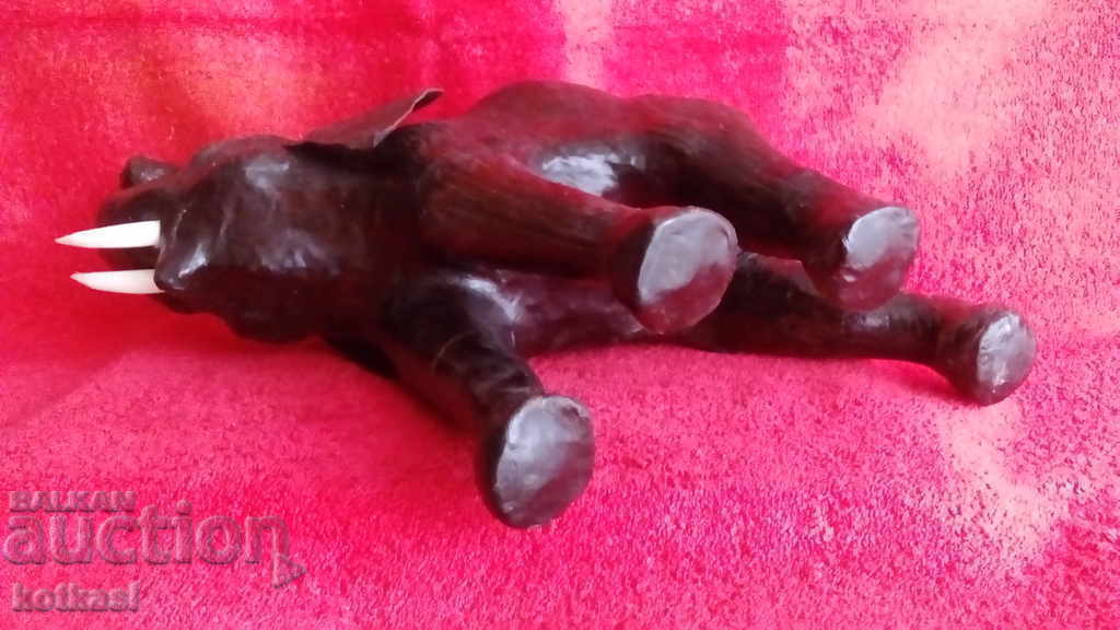 Old figure of an Elephant, height 35 cm. Wood, Leather - 7 Old figure of an Elephant, height 35 cm. Wood, Leather - 7