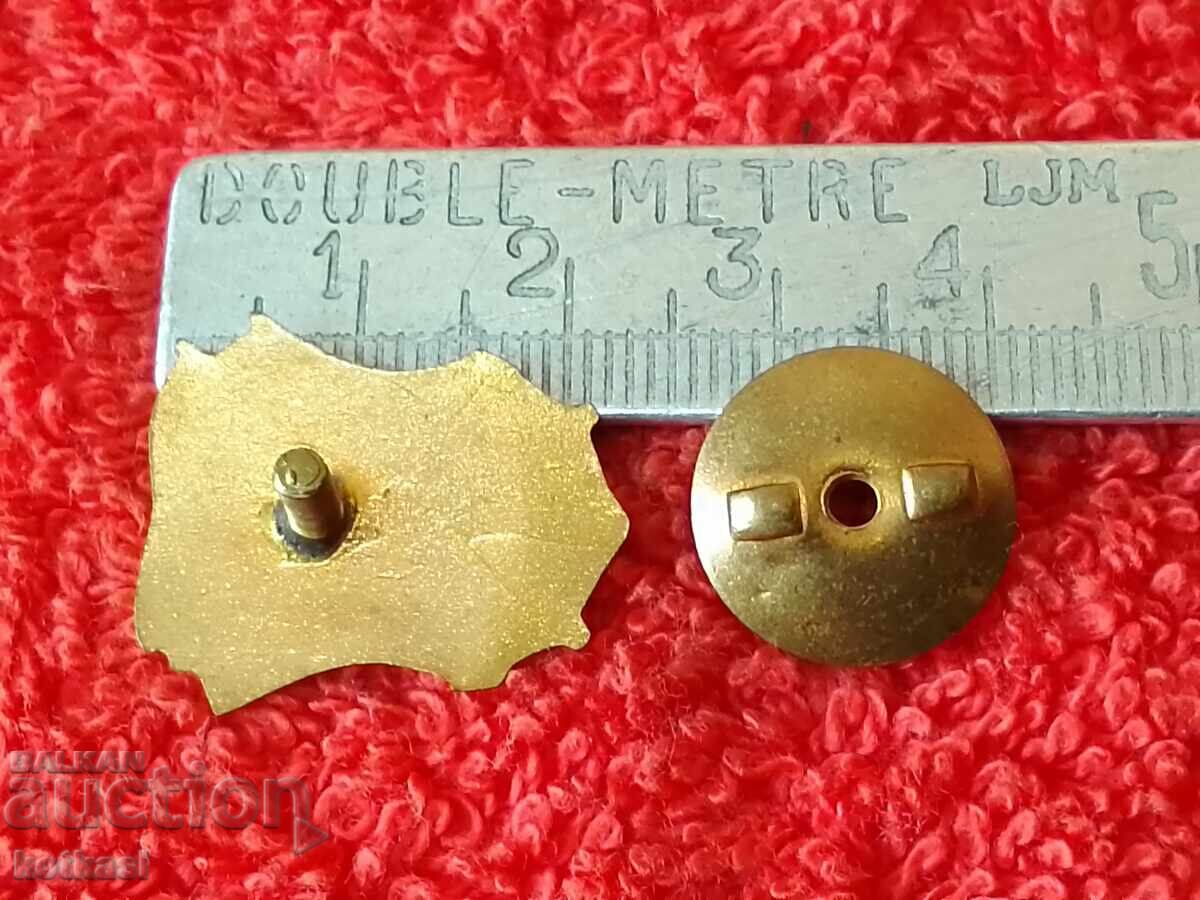 Veche insignă socială Badge șurub email Excelent DZI excelent cu preț 125.50 BGN | € 64.17 Veche insignă socială Badge șurub email Excelent DZI excelent cu preț 125.50 BGN | € 64.17