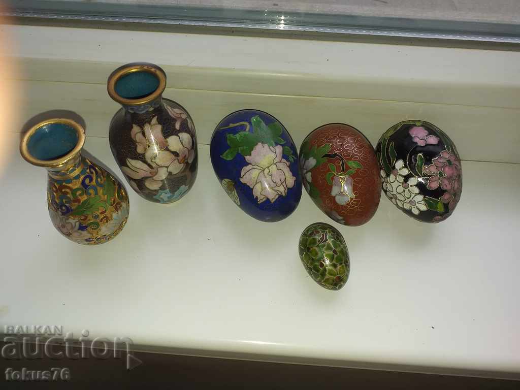 LOT Cloisonne OUĂ ȘI VAZE cloisonne cu preț 119.00 BGN | € 60.84