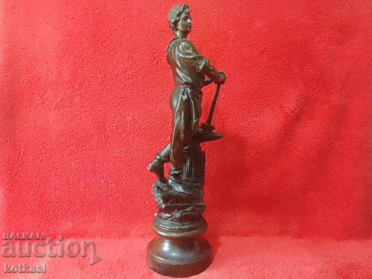 Old metal figure of Male Master aluminum alloy tsam with price 435.50 BGN | € 222.67 Old metal figure of Male Master aluminum alloy tsam with price 435.50 BGN | € 222.67