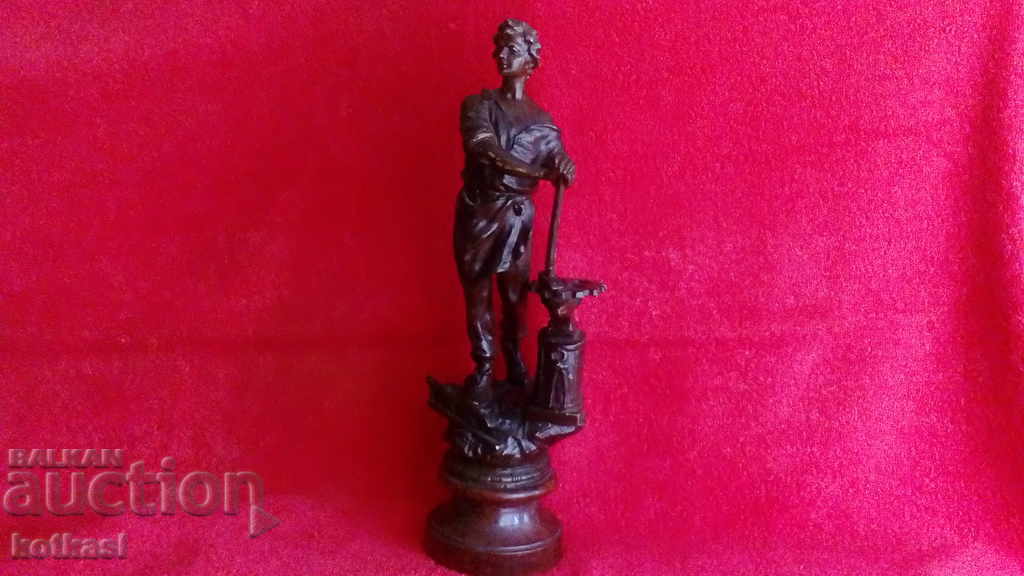 Old metal figure of Male Master aluminum alloy tsam