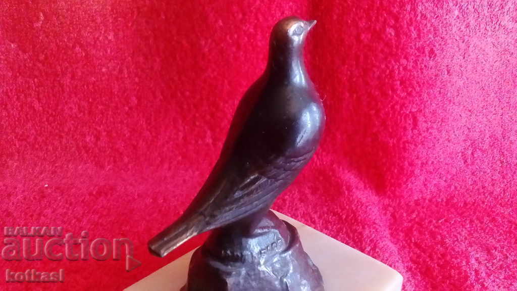 Delivery of Old metal Bird pedestal bronze brass alloy tsam Delivery of Old metal Bird pedestal bronze brass alloy tsam