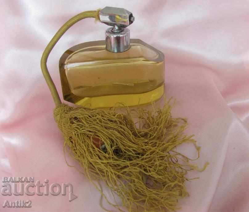 Delivery of 19th century Crystal Bottle for perfume