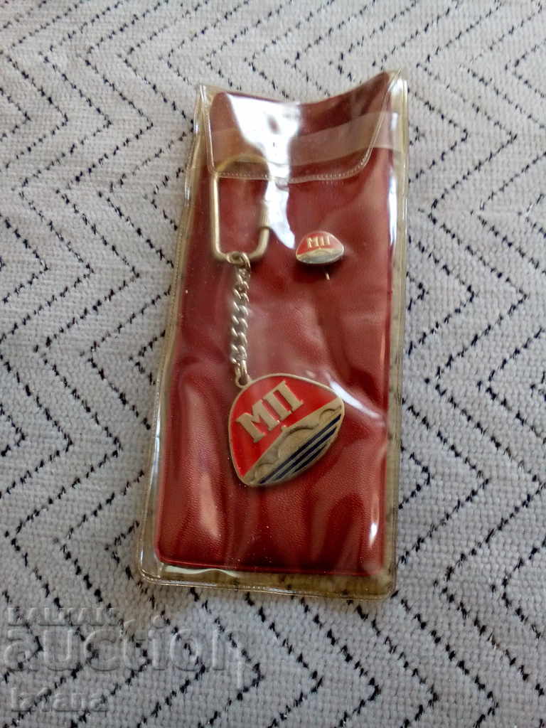 Key holder and badge MP