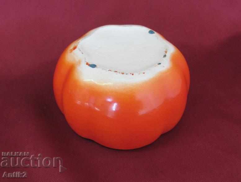 Old Porcelain Cup marked and embroidered tablecloth - 5 Old Porcelain Cup marked and embroidered tablecloth - 5