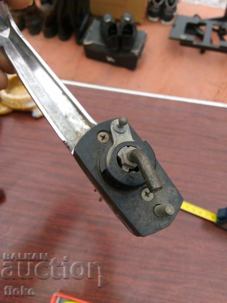 Car door handles with price 15.00 BGN | € 7.67 Car door handles with price 15.00 BGN | € 7.67