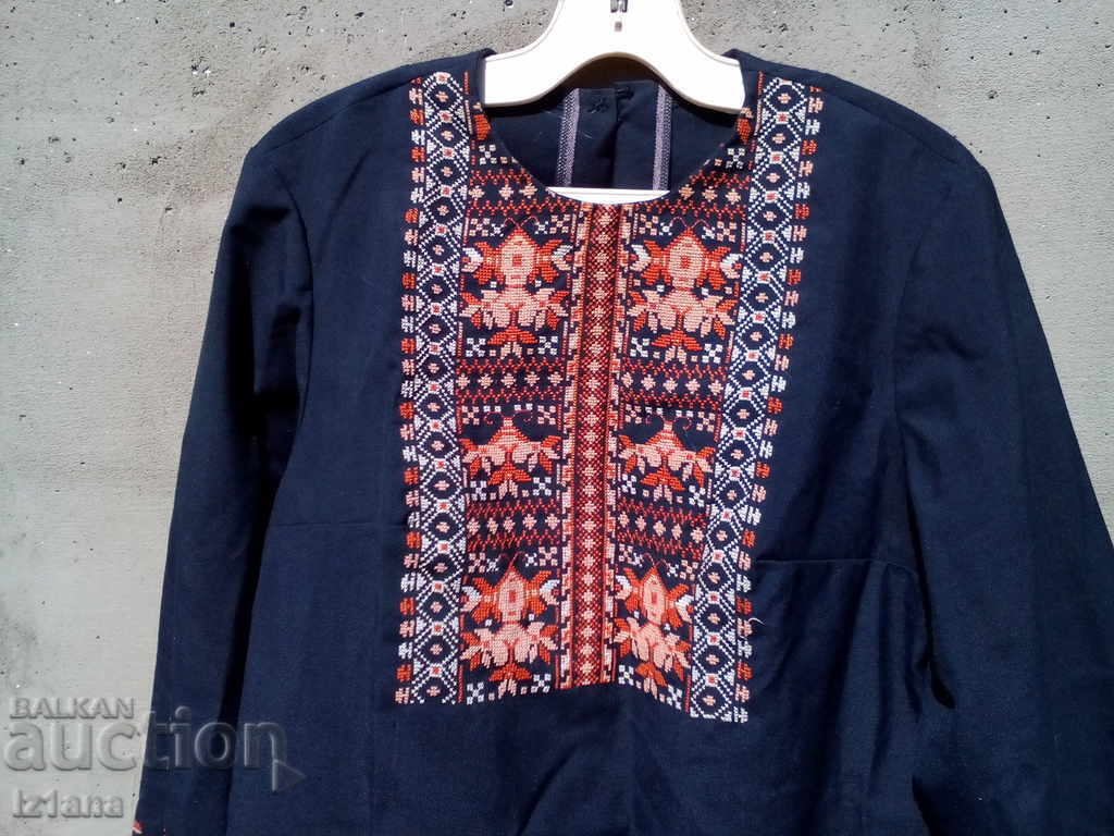 Παλιά παραδοσιακή φορεσιά, Σουκμάν με τιμή 100.00 BGN | € 51.13 Παλιά παραδοσιακή φορεσιά, Σουκμάν με τιμή 100.00 BGN | € 51.13