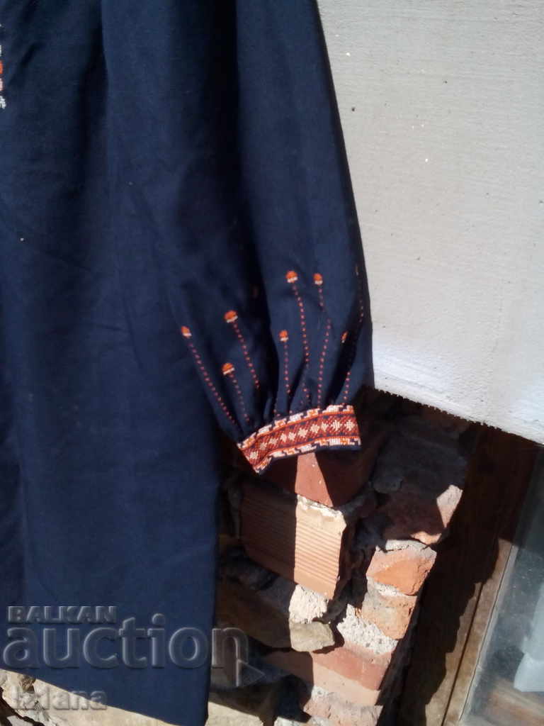 Δημοπρασία Παλιά παραδοσιακή φορεσιά, Σουκμάν Δημοπρασία Παλιά παραδοσιακή φορεσιά, Σουκμάν