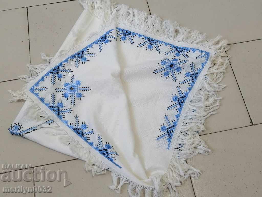 Auction Old embroidered cardboard, tablecloth, millet, Bulgarian embroidery Auction Old embroidered cardboard, tablecloth, millet, Bulgarian embroidery