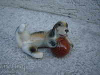 CAINE VECHI DE PORCELAN