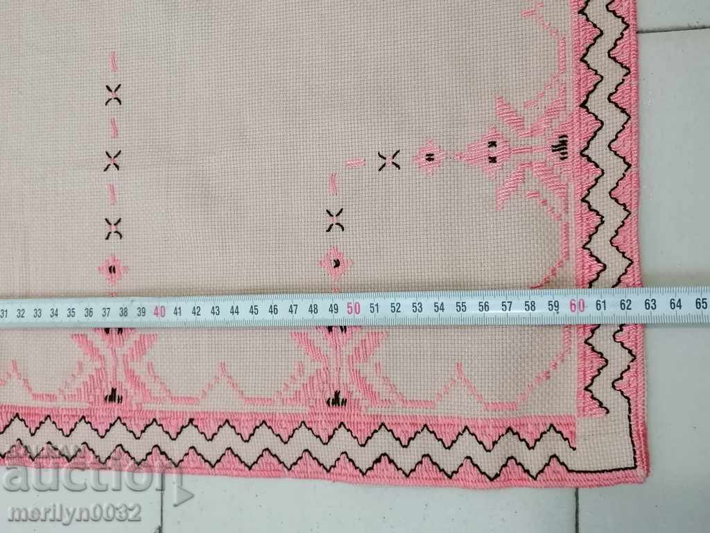 Delivery of Old embroidered cardboard, tablecloth, millet, Bulgarian embroidery Delivery of Old embroidered cardboard, tablecloth, millet, Bulgarian embroidery