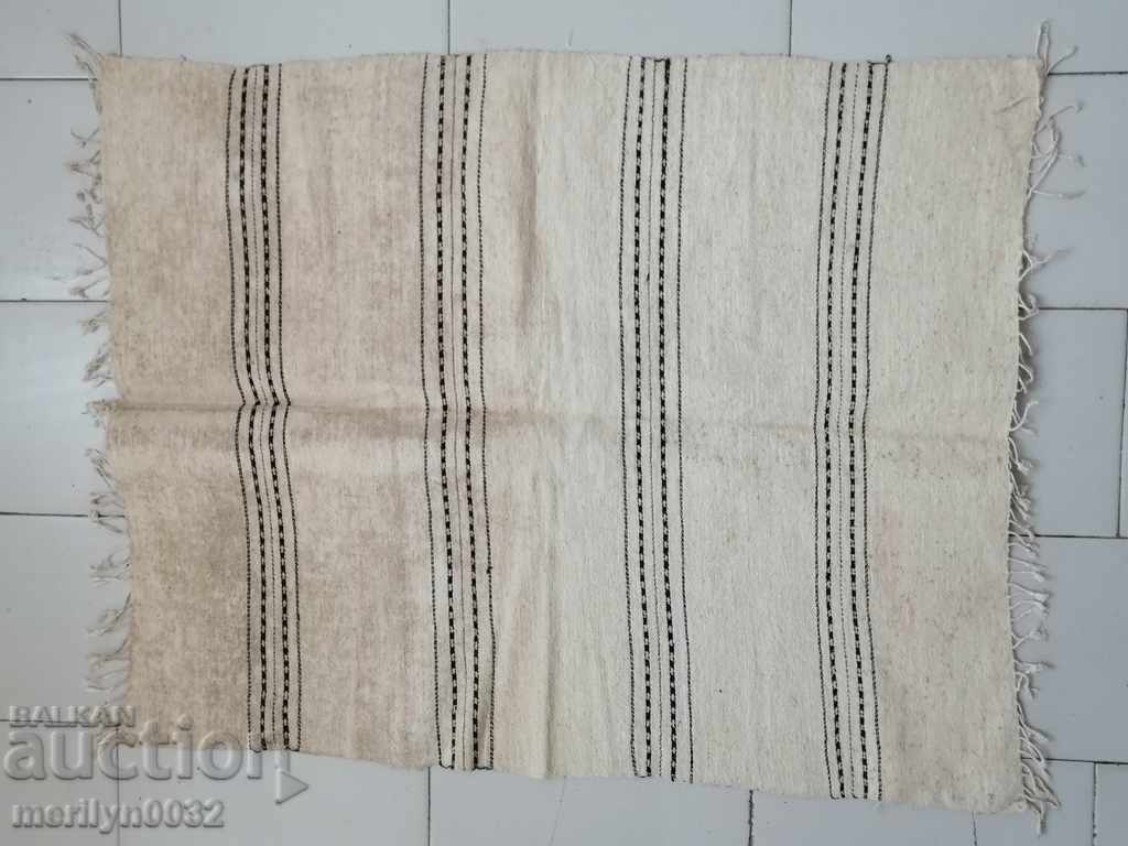 Lenjerie de pat din cânepă primitivă pentru peste 130 de ani - 5 Lenjerie de pat din cânepă primitivă pentru peste 130 de ani - 5