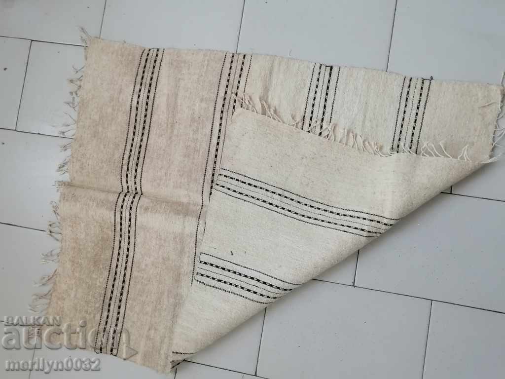 Lenjerie de pat din cânepă primitivă pentru peste 130 de ani - 6 Lenjerie de pat din cânepă primitivă pentru peste 130 de ani - 6