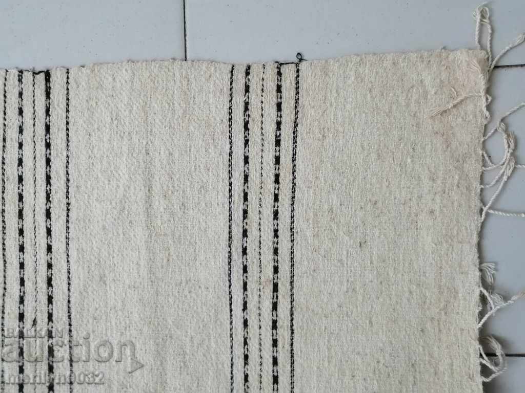 Lenjerie de pat din cânepă primitivă pentru peste 130 de ani - 7 Lenjerie de pat din cânepă primitivă pentru peste 130 de ani - 7