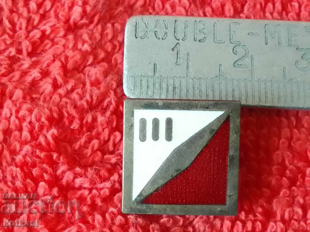Old bronze enamel badge Orienteering 3rd grade Old bronze enamel badge Orienteering 3rd grade