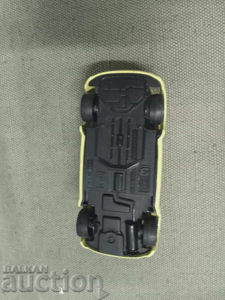 Livrarea cărucior: Turtle, New Beetle