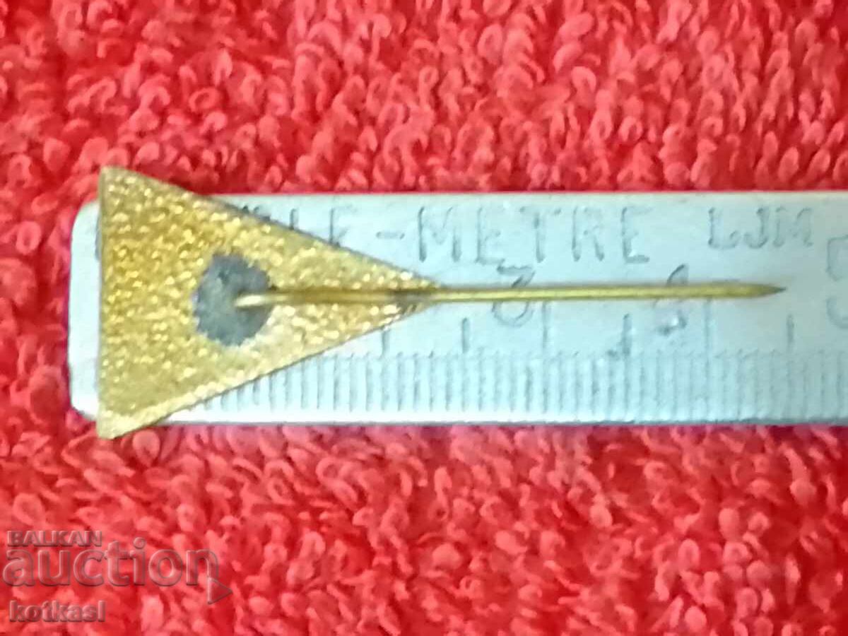 Old badge bronze enamel pin HOR KAVAL 1927 music excellent with price 10.50 BGN | € 5.37 Old badge bronze enamel pin HOR KAVAL 1927 music excellent with price 10.50 BGN | € 5.37