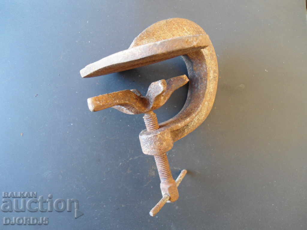 Auction  Old clamp, vulcanizer