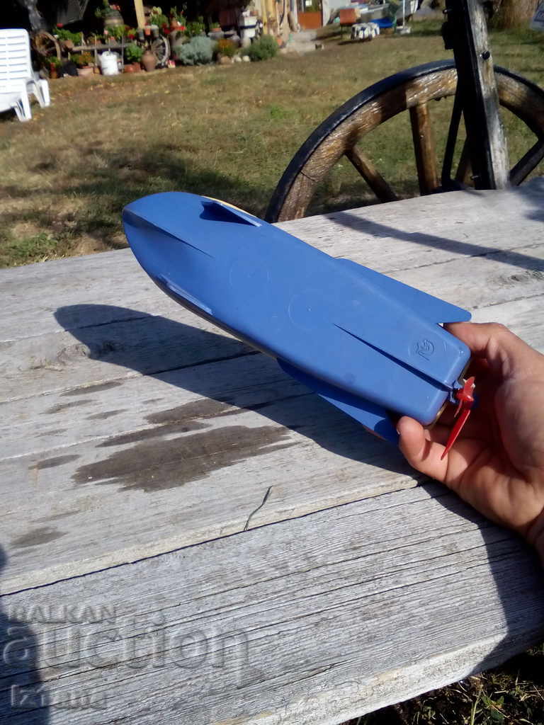 O barcă veche de jucării, o barcă - 5