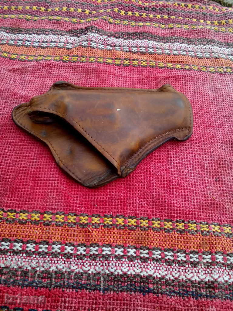 Old holster with price 40.00 BGN | € 20.45 Old holster with price 40.00 BGN | € 20.45