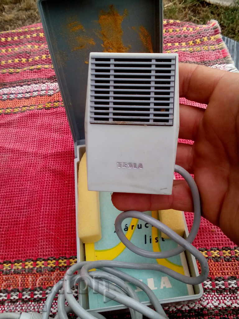 Auction Tesla AMD 106 old microphone Auction Tesla AMD 106 old microphone