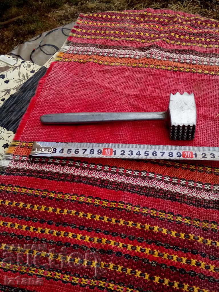 Old meat hammer, hammer with price 15.00 BGN | € 7.67 Old meat hammer, hammer with price 15.00 BGN | € 7.67