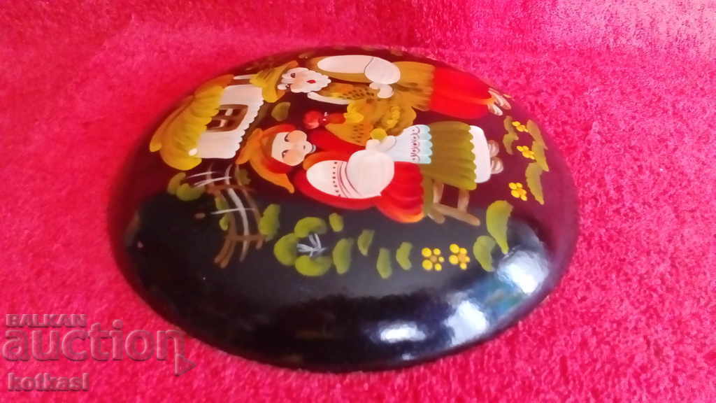 Old drawing on lid - 5 Old drawing on lid - 5