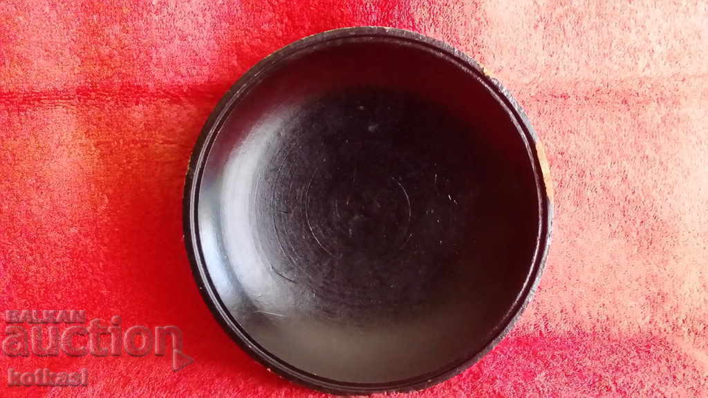 Old drawing on lid - 7 Old drawing on lid - 7