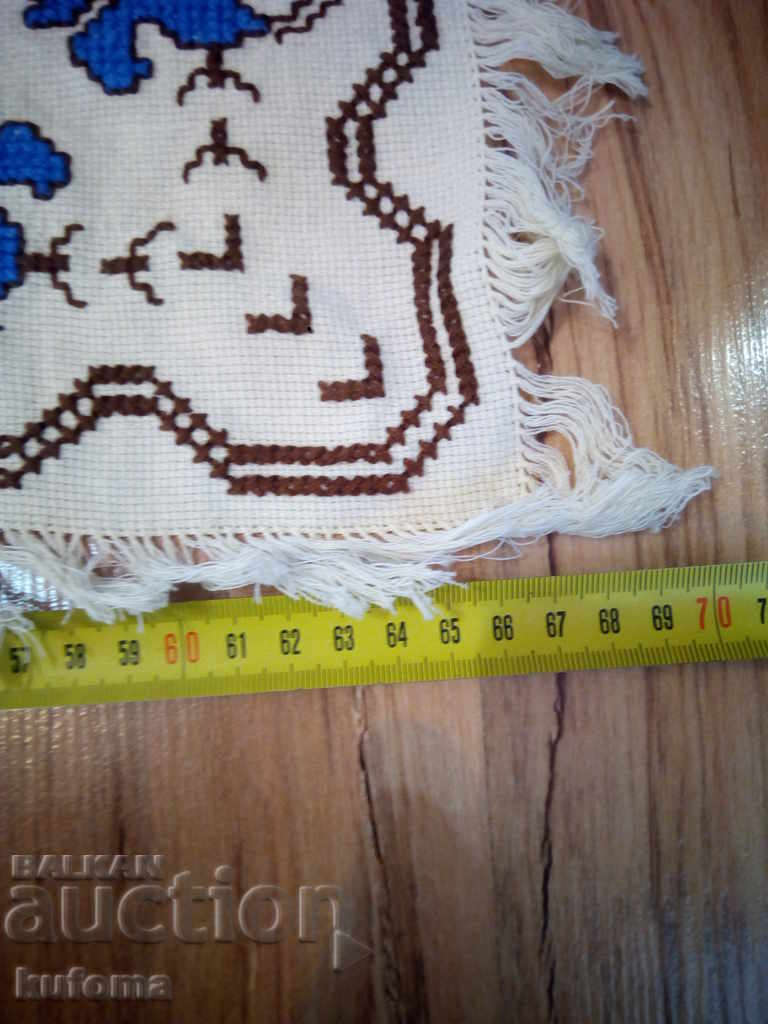 Auction Old handmade hand-embroidered Auction Old handmade hand-embroidered