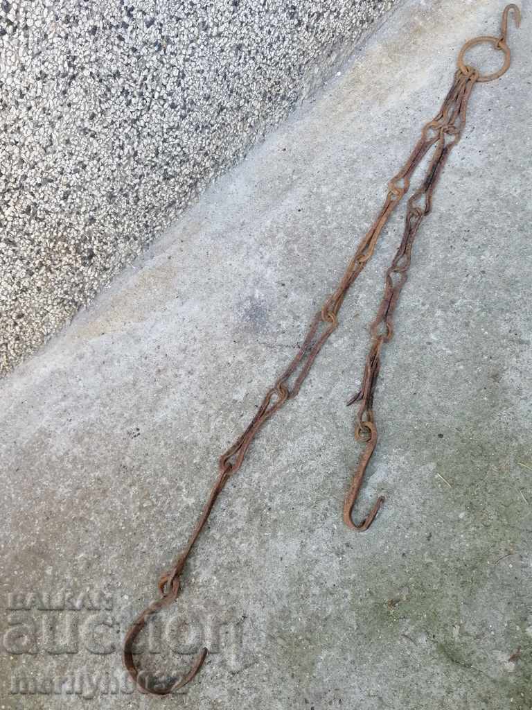 Vechiul cârlig lanț forjat, cârlige cuier lanț focar cu preț 43.00 BGN | € 21.99 Vechiul cârlig lanț forjat, cârlige cuier lanț focar cu preț 43.00 BGN | € 21.99
